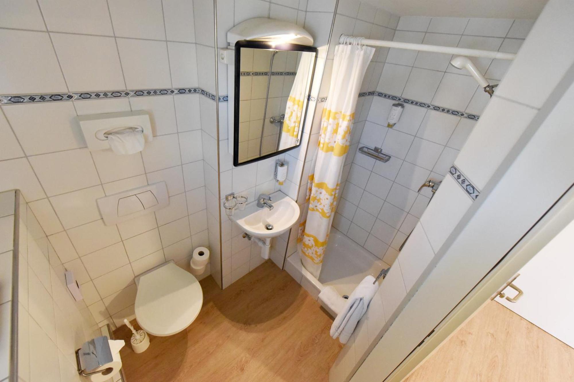 Hotel Hirschen Zürih Oda fotoğraf